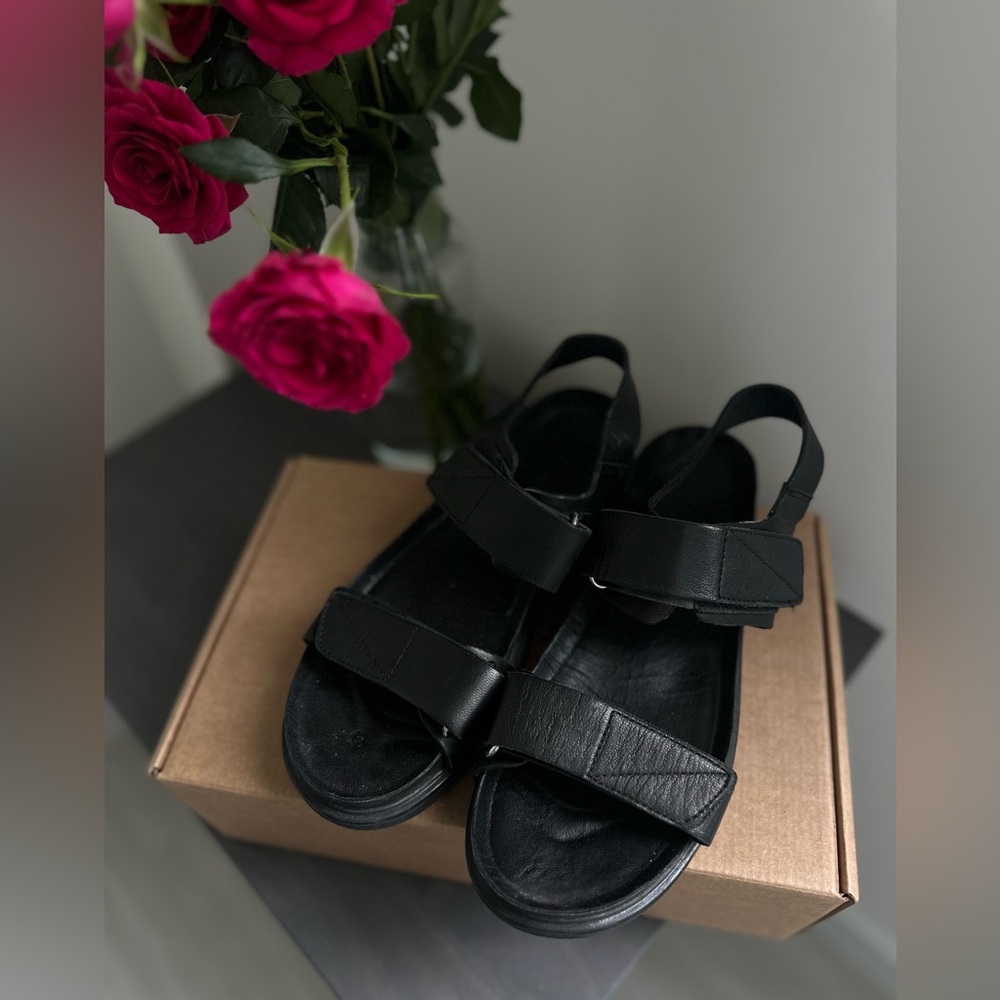 Vagabond genuine leather Sandals